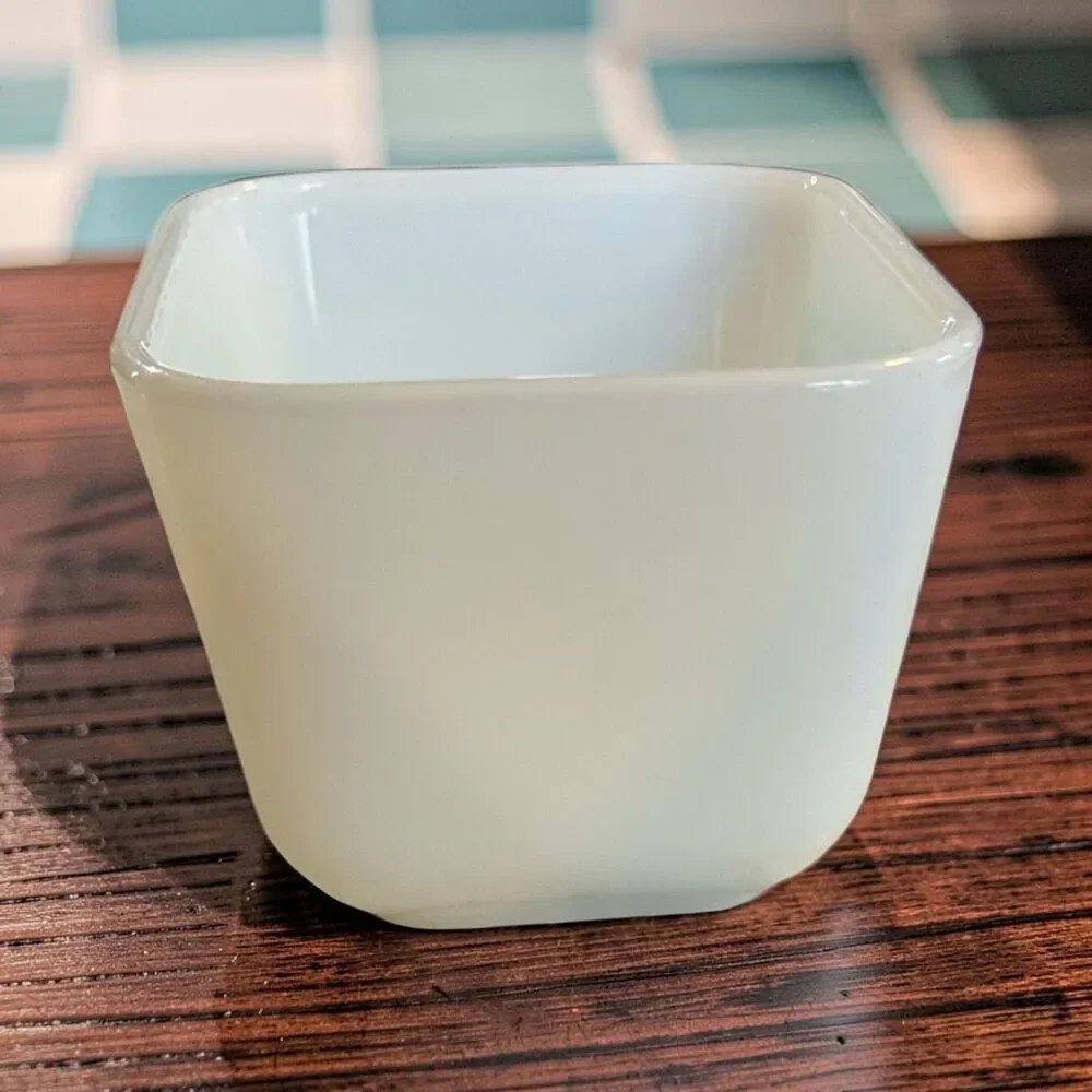 Pyrex Amish Butter Print Rooster Turquoise 501 Refrigerator Dish 1.5 Cup Dish